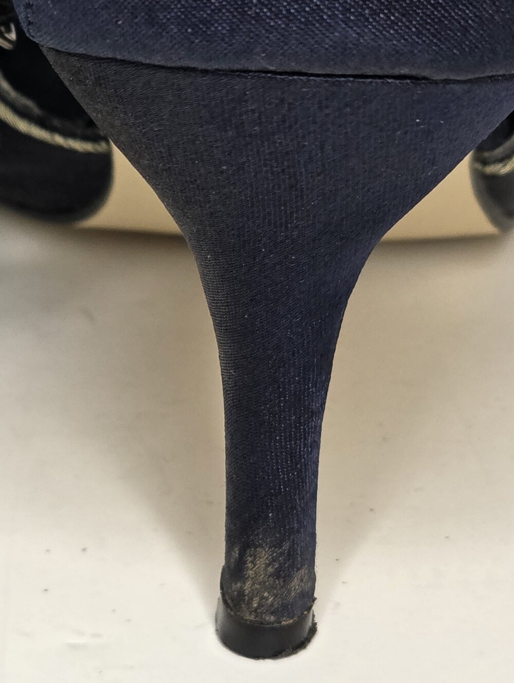 J Loren Collection Pointed Toe Slingback Heels Navy Blue Embroidered Satin 9.5 - Picture 7 of 12